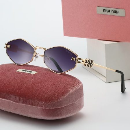 Miu Miu Fashionable Sunglasses - Image 8