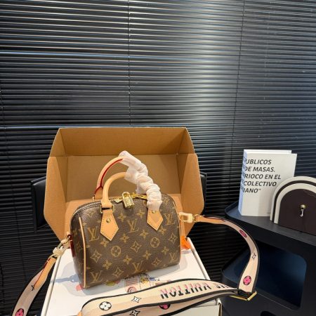LV Bag - Image 9