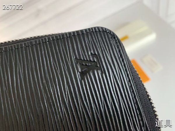LV Zipper Wallet
