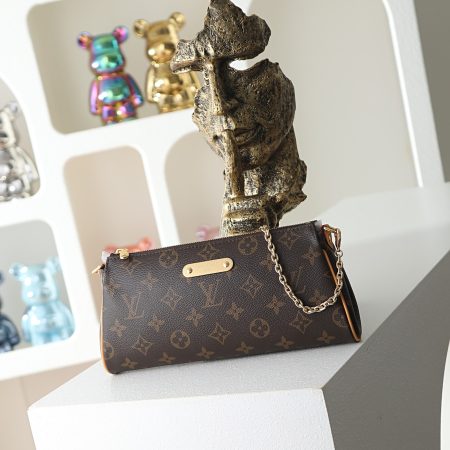 LV   Pochette Eva Bag