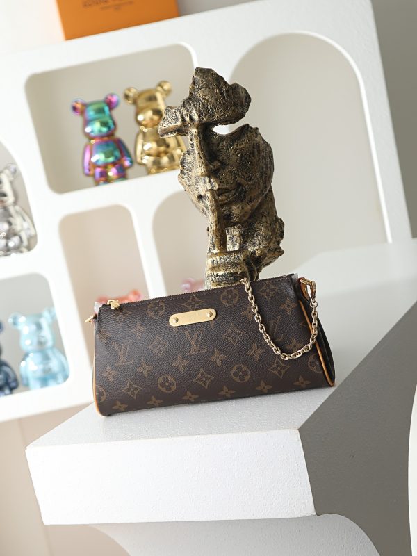 LV   Pochette Eva Bag