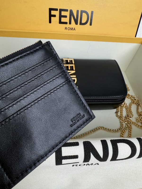 Fendi Fendigraphy Messenger bag 10A