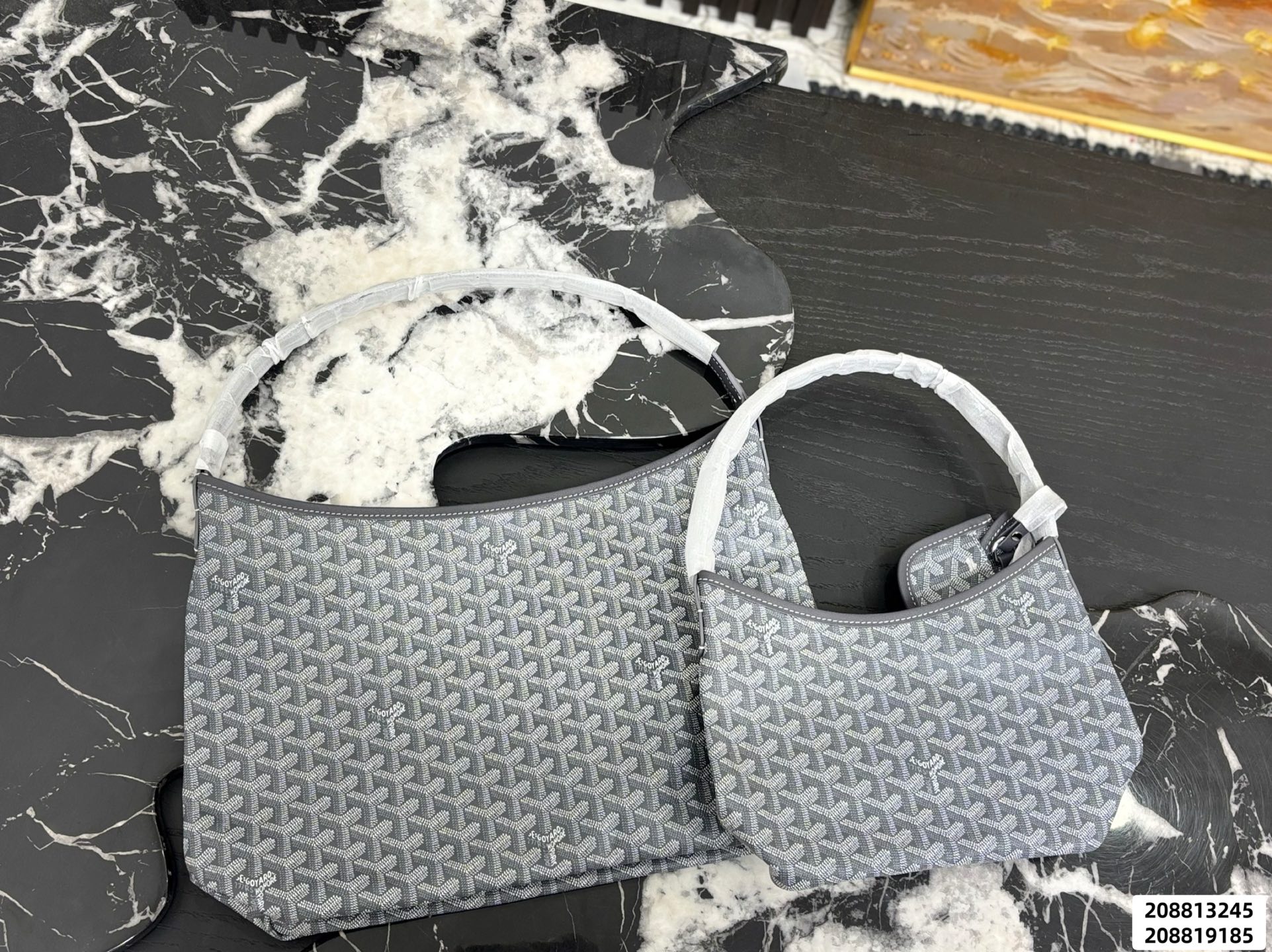 Goyard Hobo Shoulder Bag - Image 6