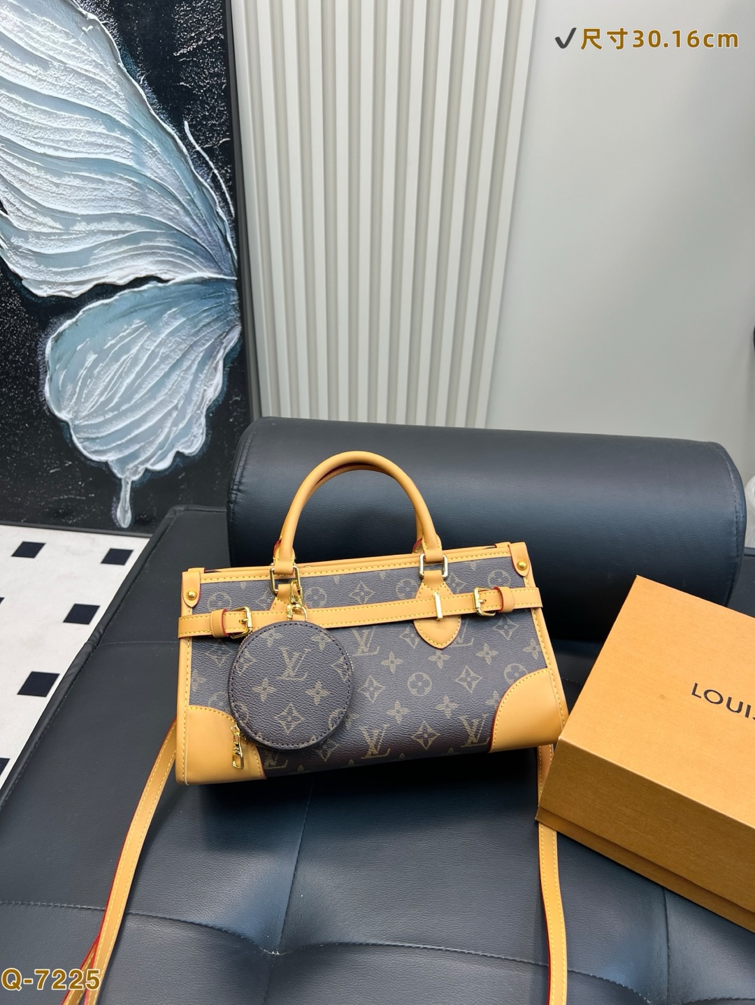 LV Umbrella Bag Shoulder Bag - Image 3