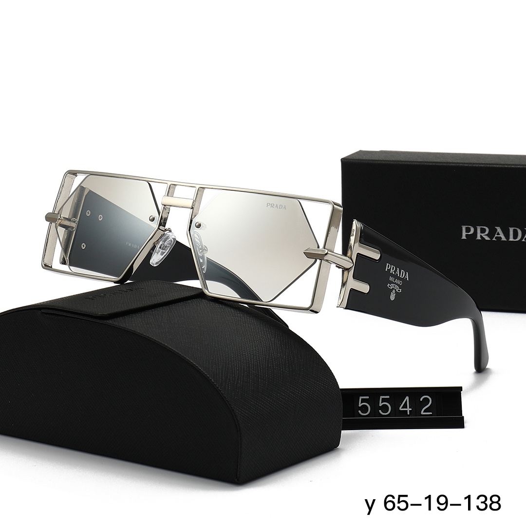 Prada Fashionable Sunglasses - Image 5