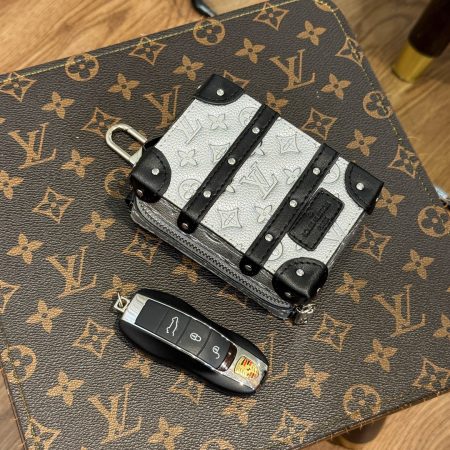 LV Accessories - Image 2