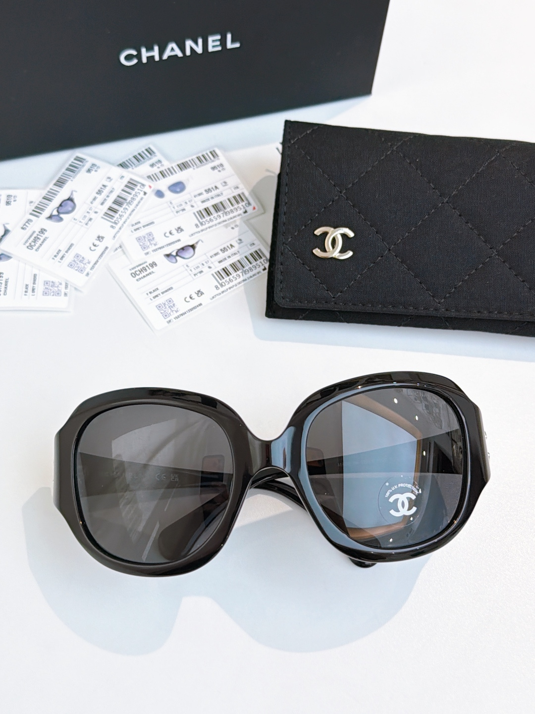 Chanel Fashionable Sunglasses - Image 5