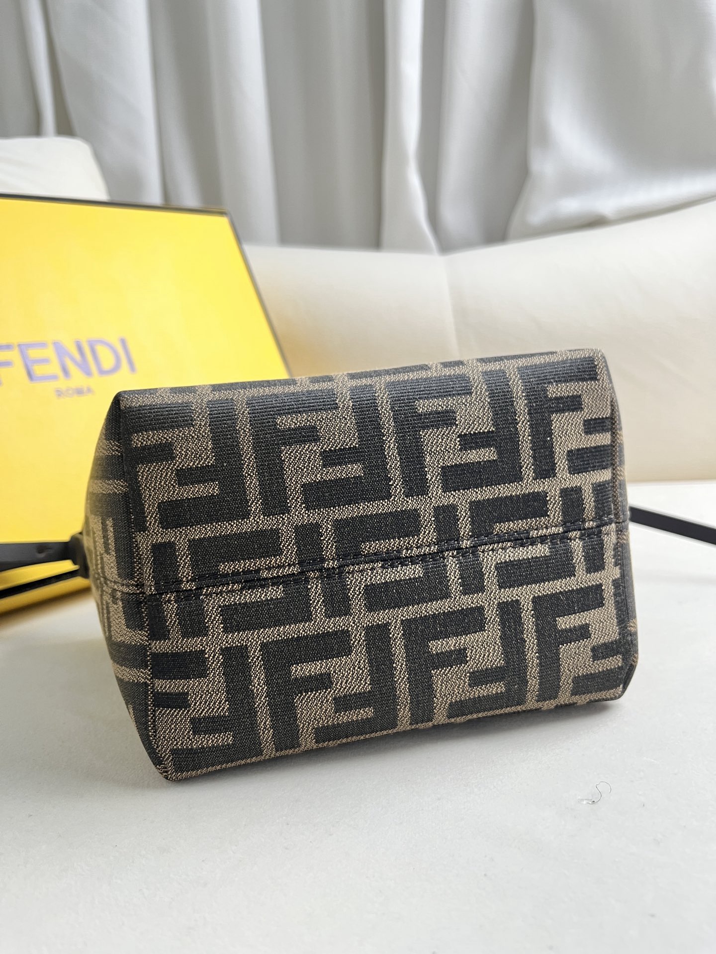 Fendi Mini Roll Tote Bag - Image 7