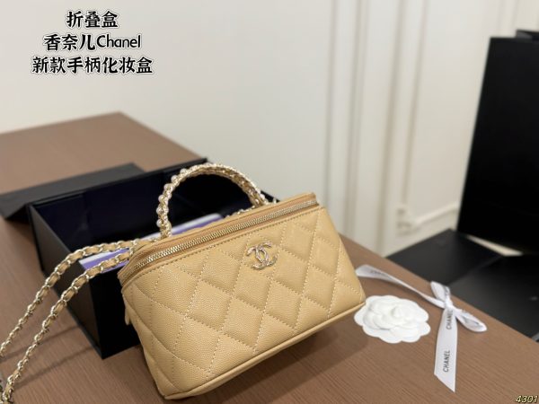 Chanel's New Handle-Style Makeup Case