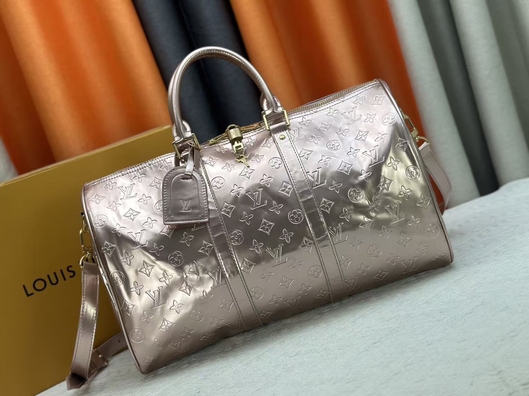 LV Keepall Bandoulière 45 Travel Bag - Image 2