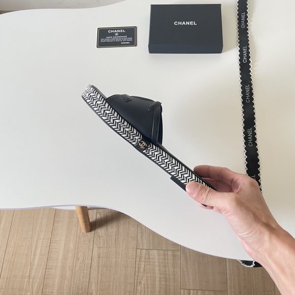 Chanel 26P Double C Two-Tone Kitten Heel Slippers
