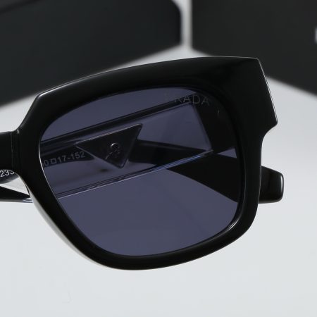 Prada Fashionable Sunglasses - Image 9
