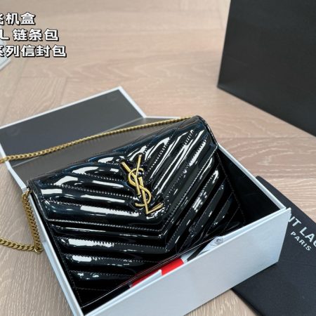 YSL Varnish V-Flap Shoulder Bag - Image 2