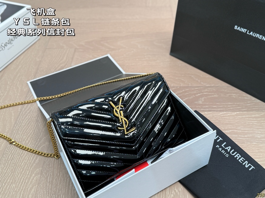 YSL Varnish V-Flap Shoulder Bag - Image 2