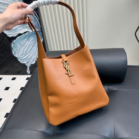YSL Le 5 à 7 Shoulder Bag - Image 4