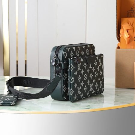 LV Trio Messenger Bag - Image 3