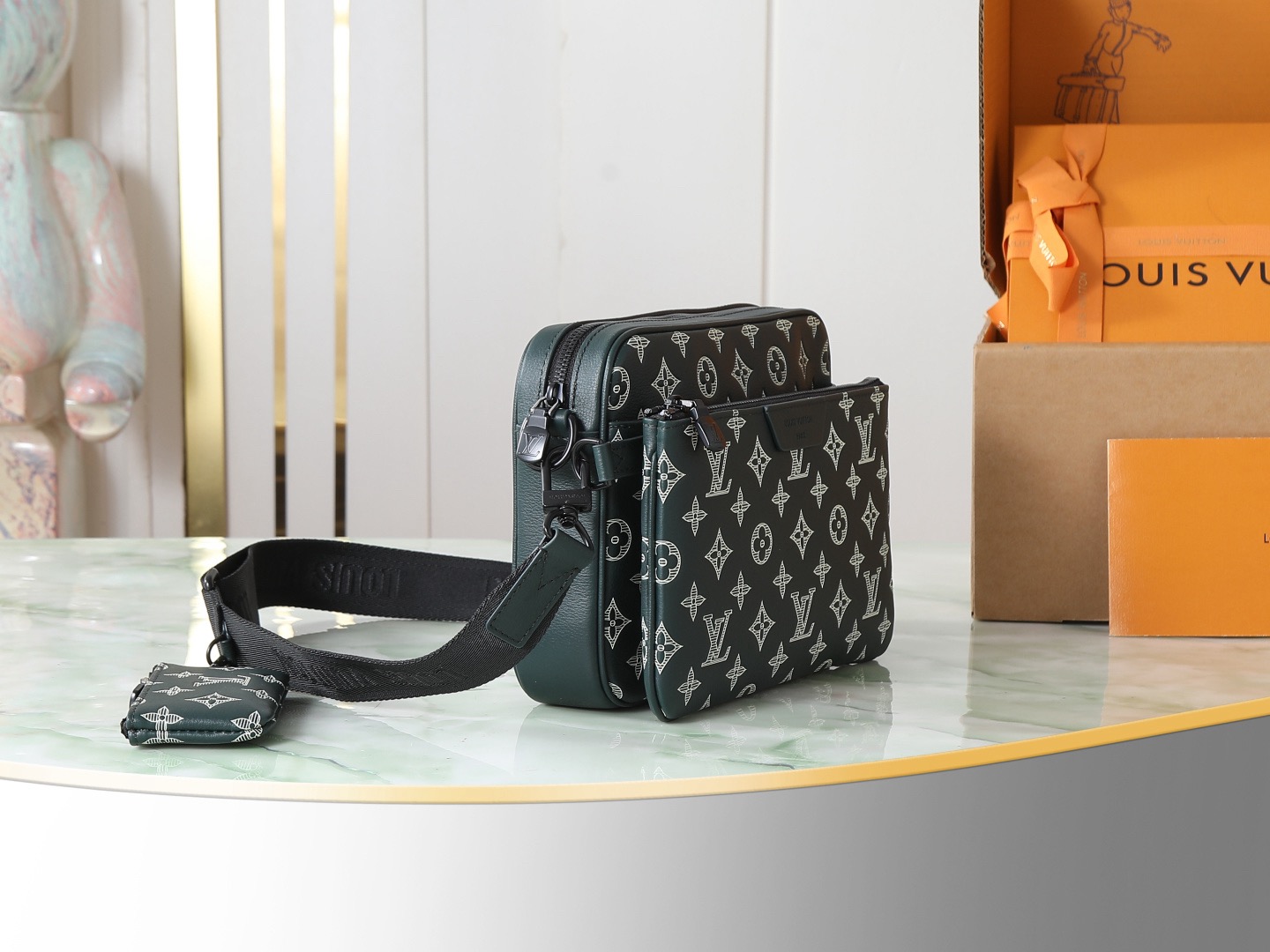 LV Trio Messenger Bag - Image 3