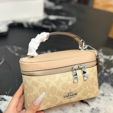 Coach Cosmetic Bag - Image 3