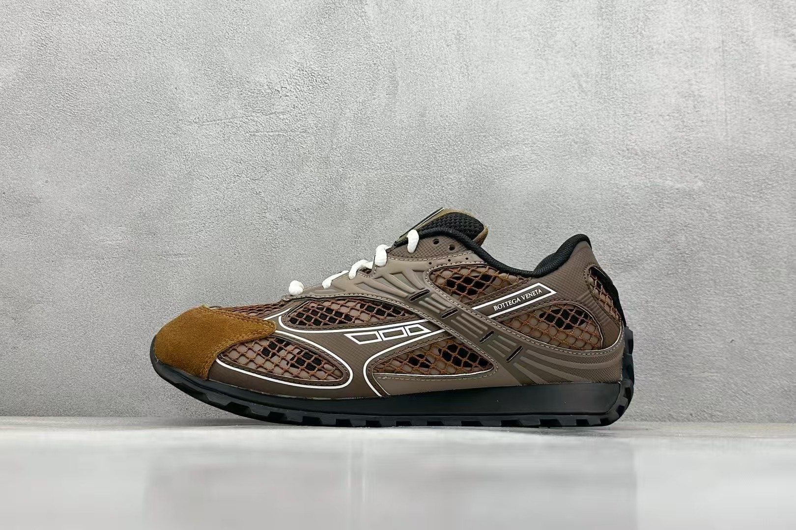 Bottega Veneta BV Orbit Runner Shoes - Image 1