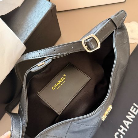 Chanel Hobo Bag - Image 8