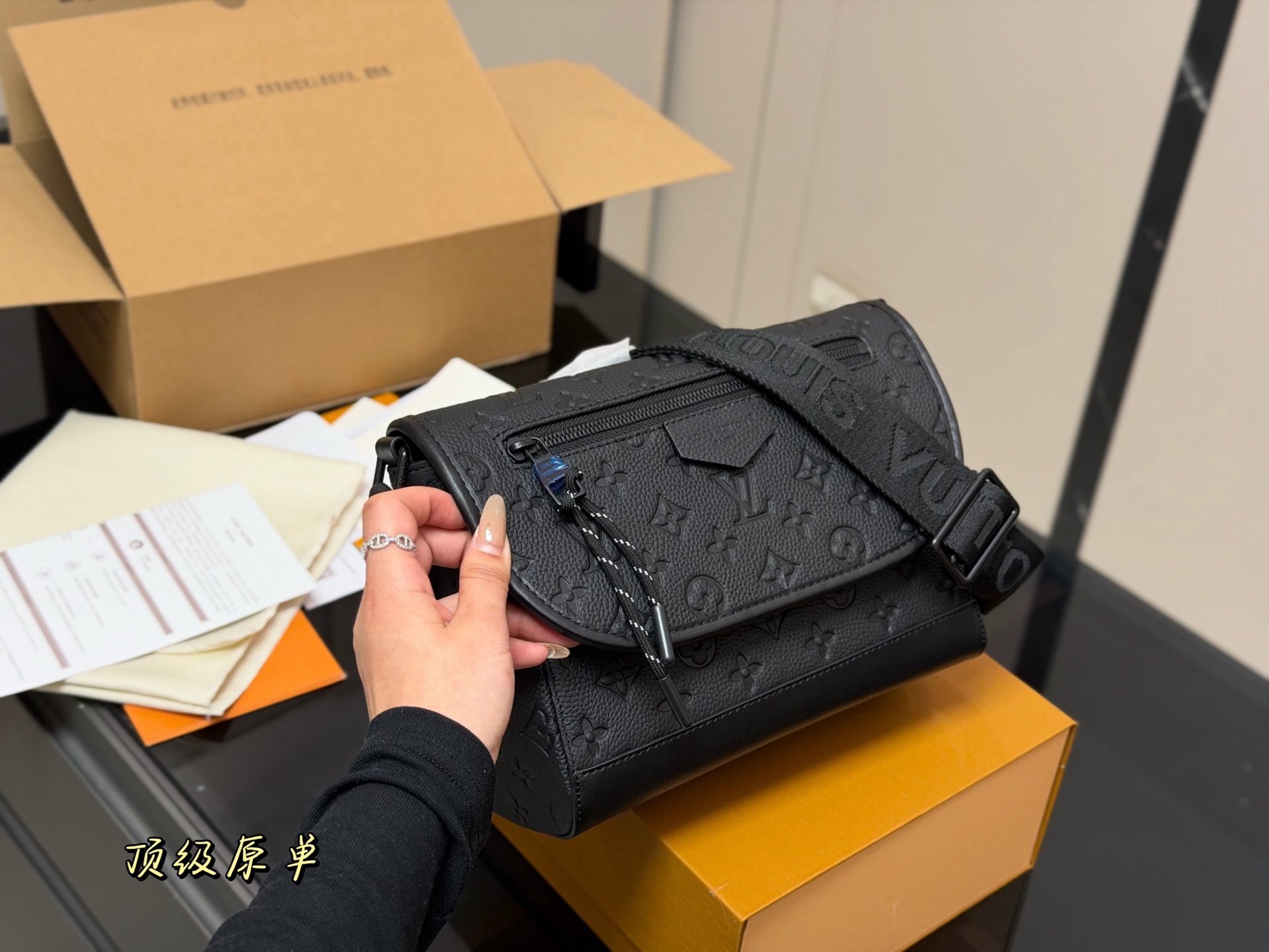 LV Pulse Messenger Monogram Shadow Bag - Image 2