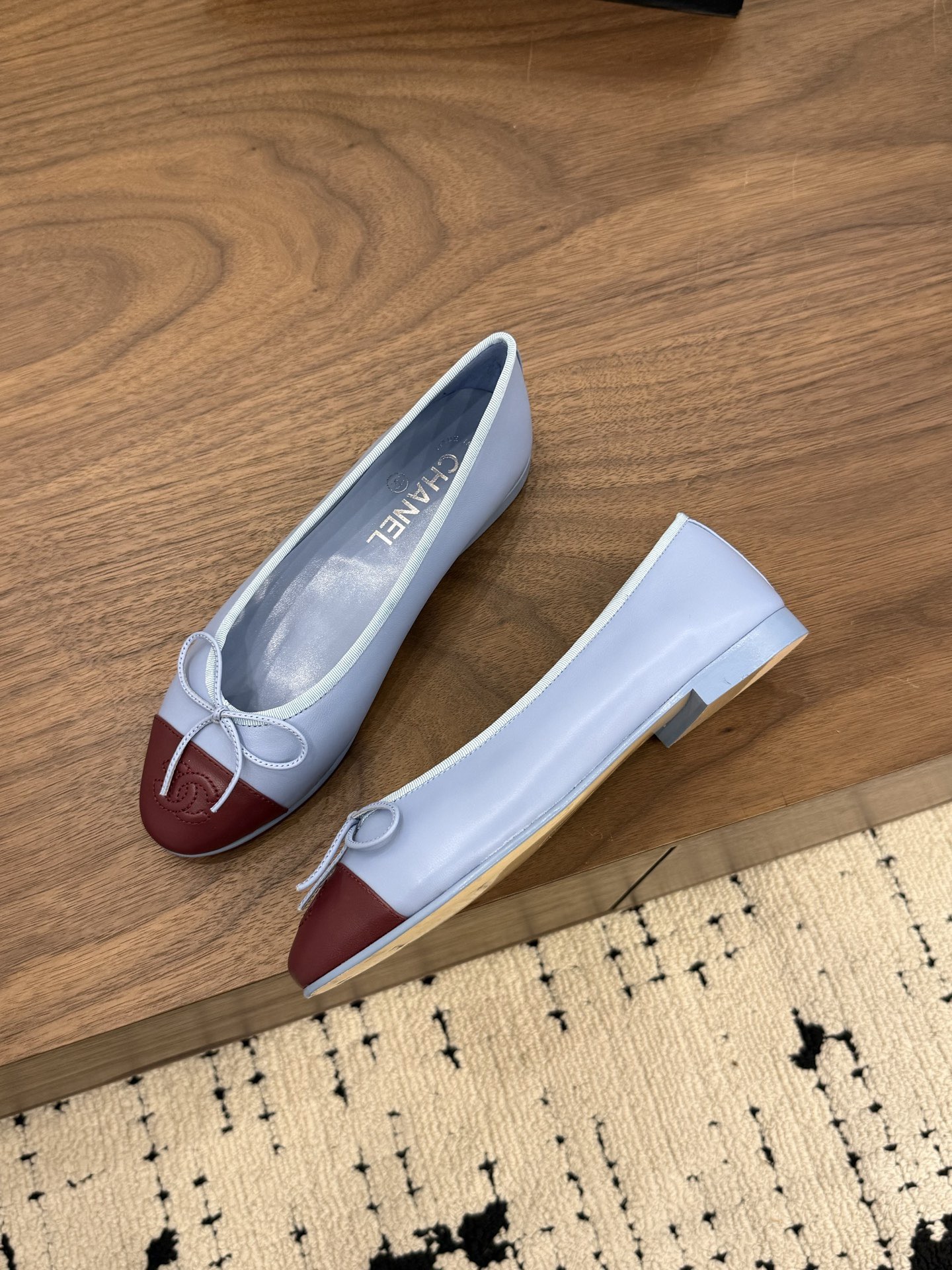 Chanel 26S Matthieu Blazy's Ballet Flats Burgundy Blue - Image 2