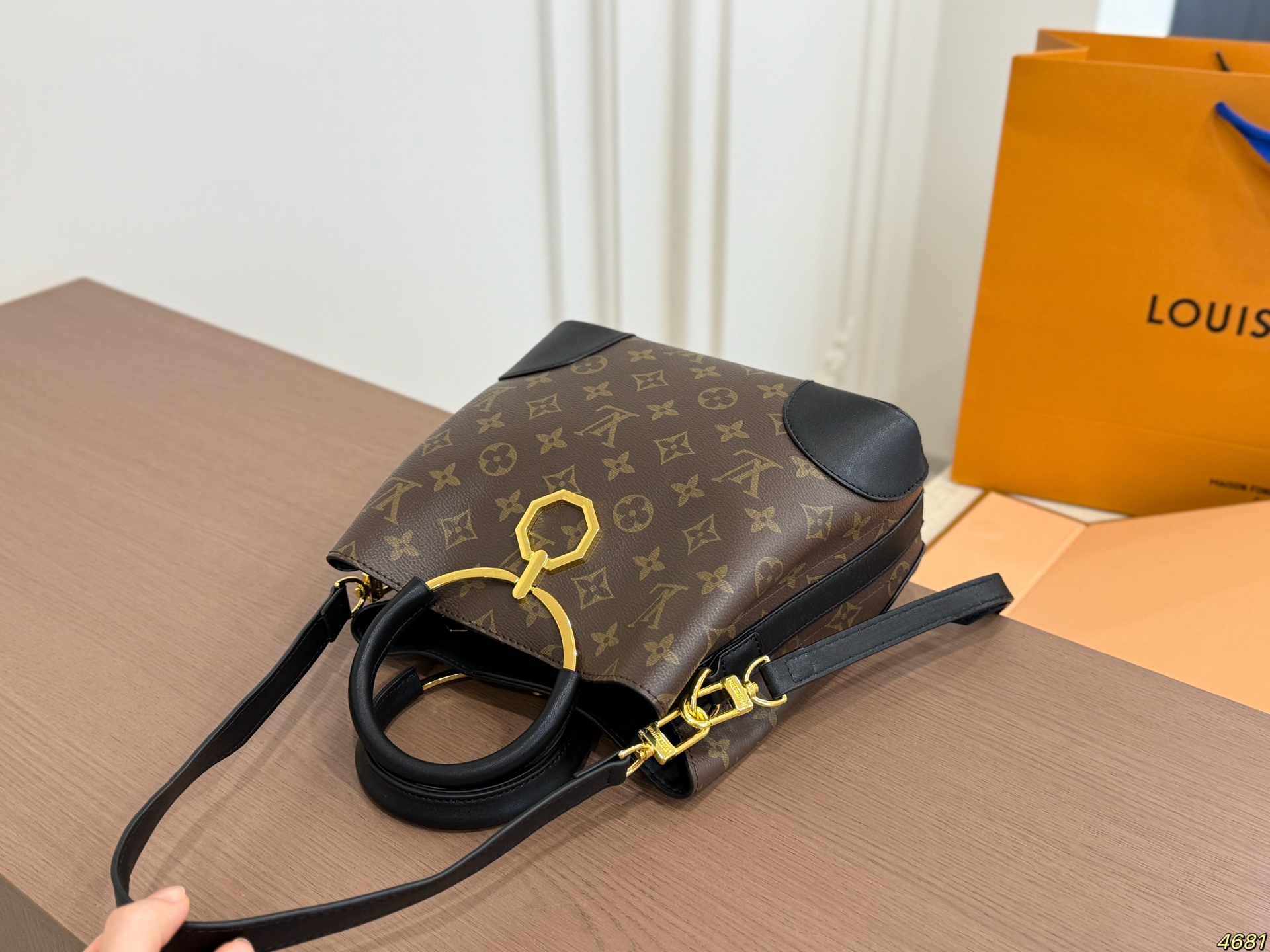 LV Handbag - Image 8