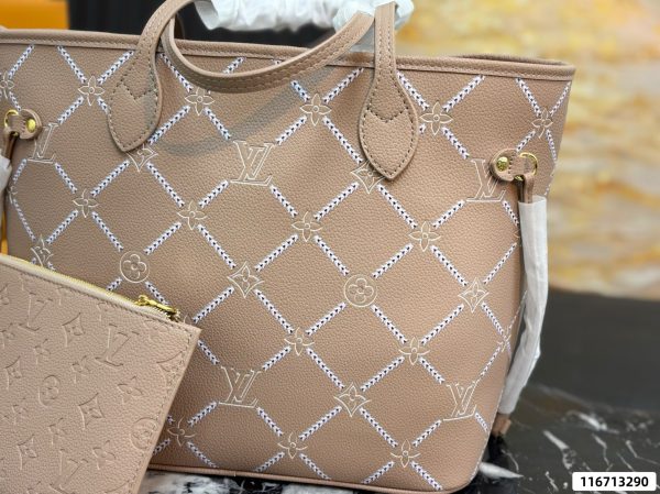 Lv onthego Shopping Bag