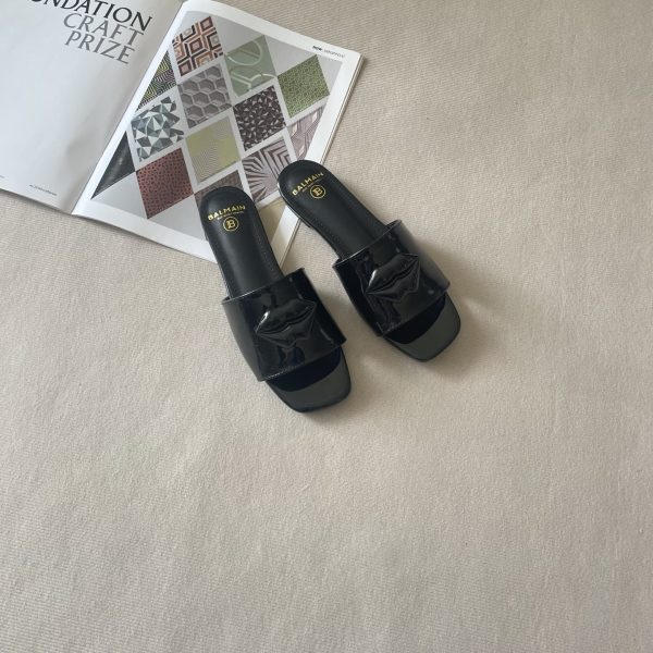 Balmain 26P Flat-Bottomed Slippers