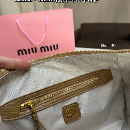 Miu Miu Shoulder Bag - Image 9