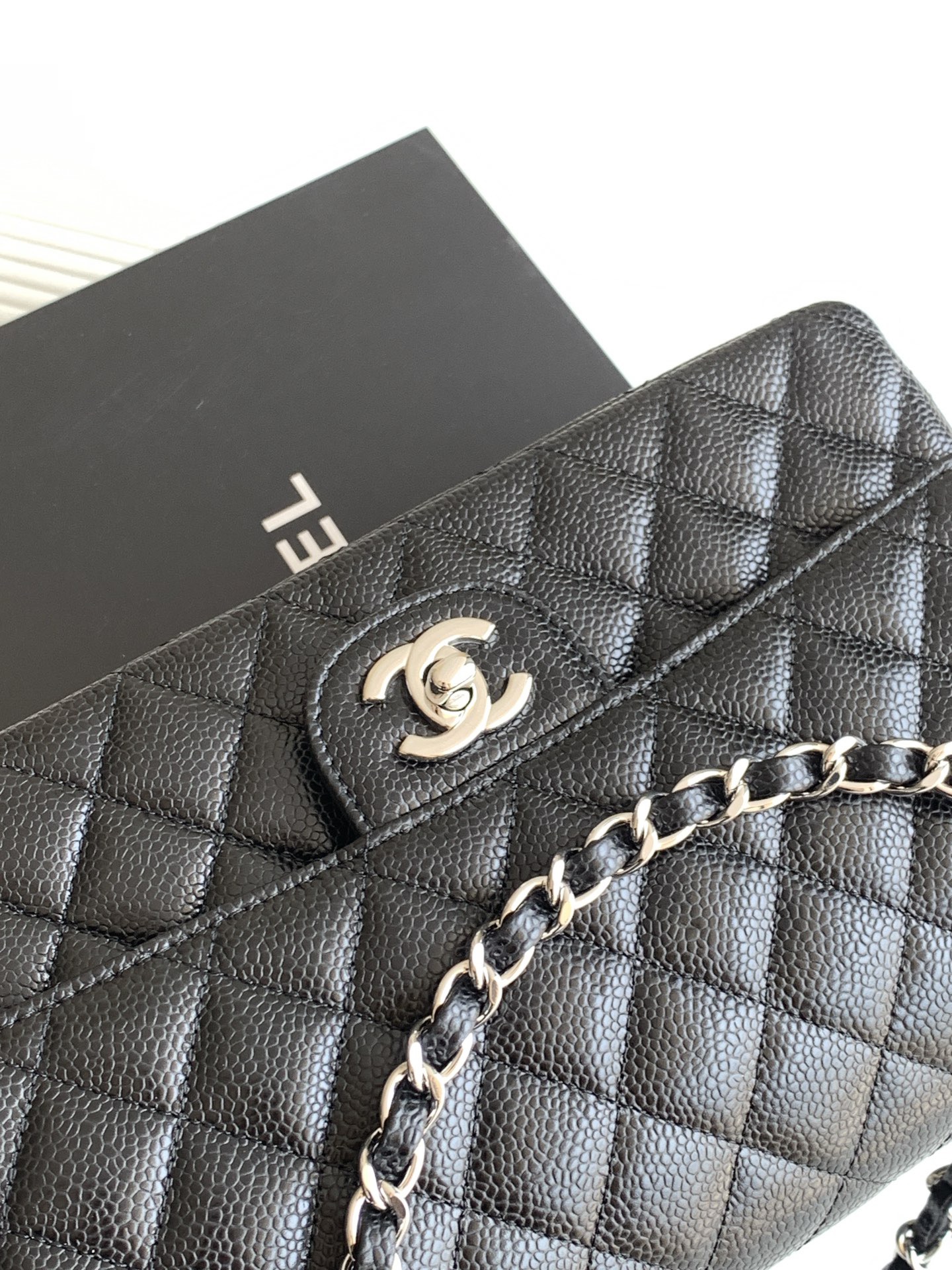 Chanel Black Calfskin Medium Classic Double Flap Shoulder Bag -Top Quality - Image 6