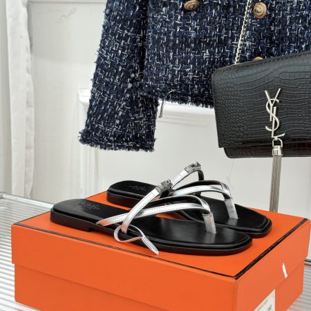 Hermès Kelly Buckle Flip-Flops