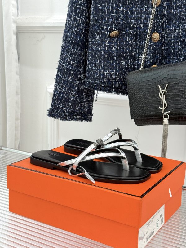 Hermès Kelly Buckle Flip-Flops