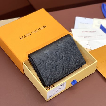 LV Lisa Wallet - Image 2