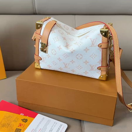Lv's New Trunk Bag - Image 2