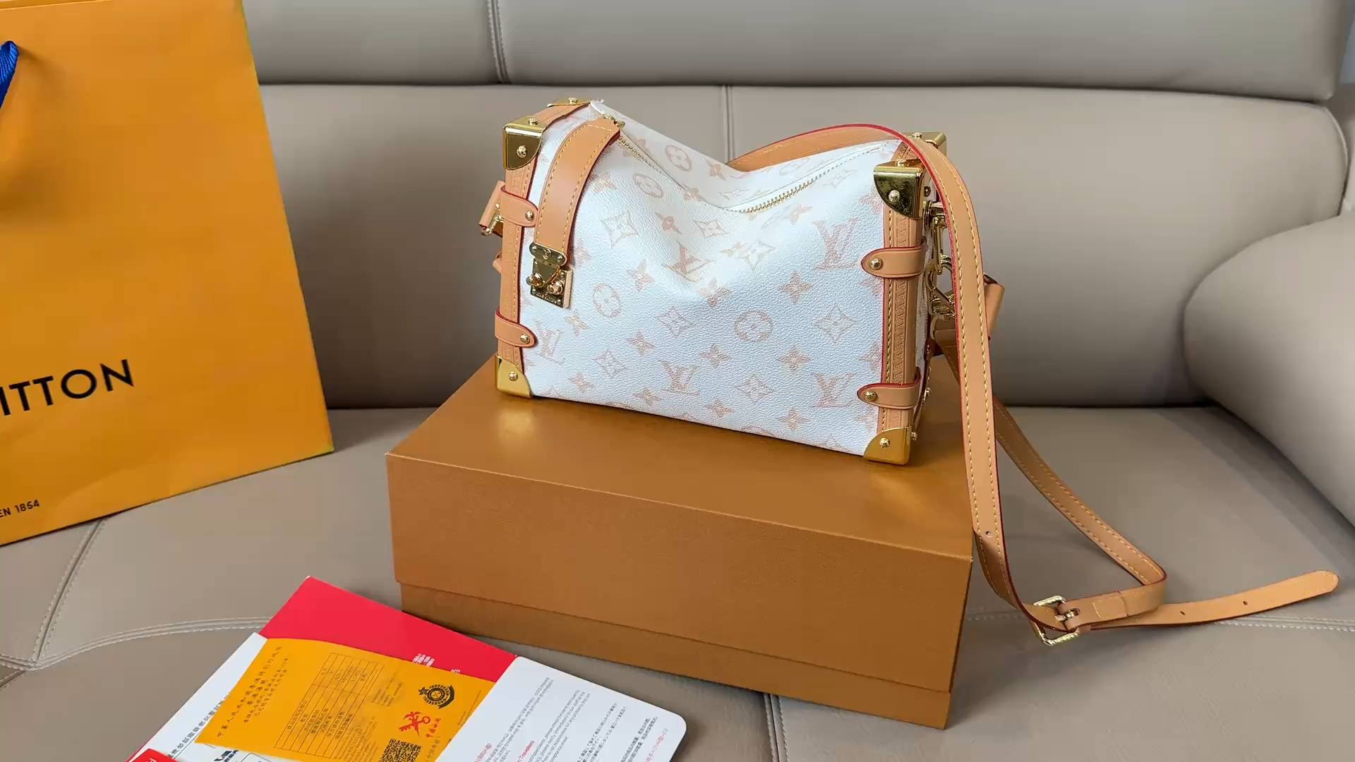 Lv's New Trunk Bag - Image 2