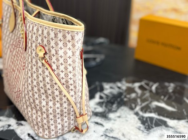 LV Neverfull Tote Bag