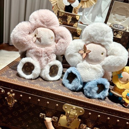 LV Accessories - Image 1
