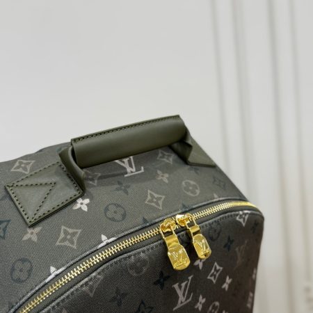 LV's New Backpack - Image 4