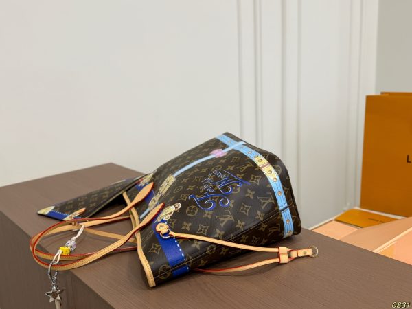 LV Neverfull Shopping Bag