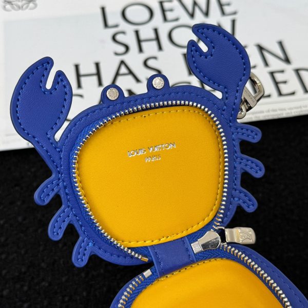 LV  Accessories
