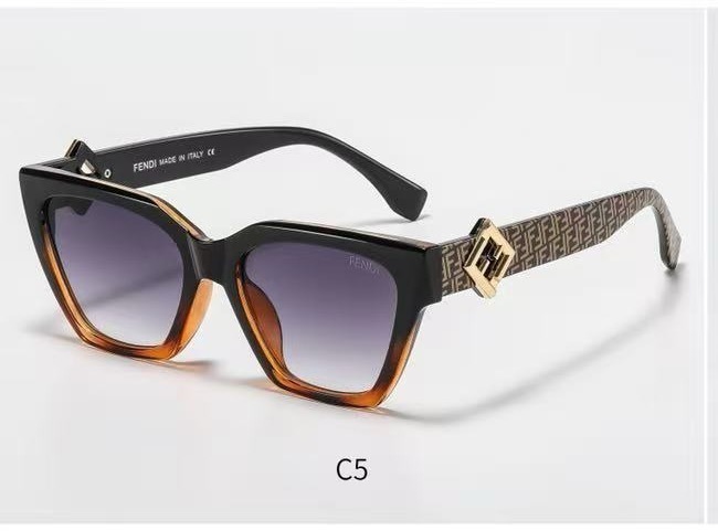 Fendi Fashionable Sunglasses - Image 5