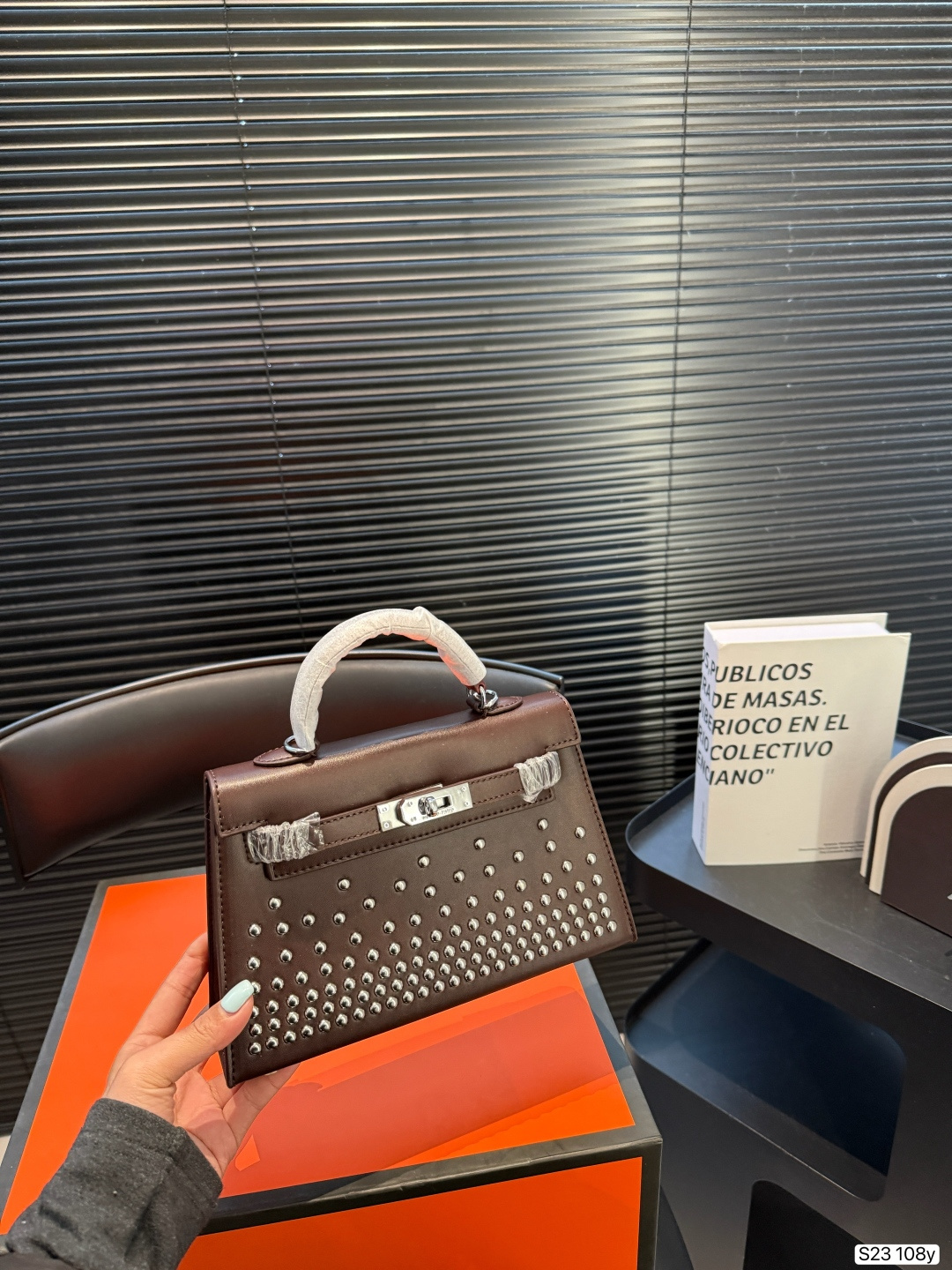 Hermès Mini Kelly 2nd Generation Black and Silver Handbag - Image 3