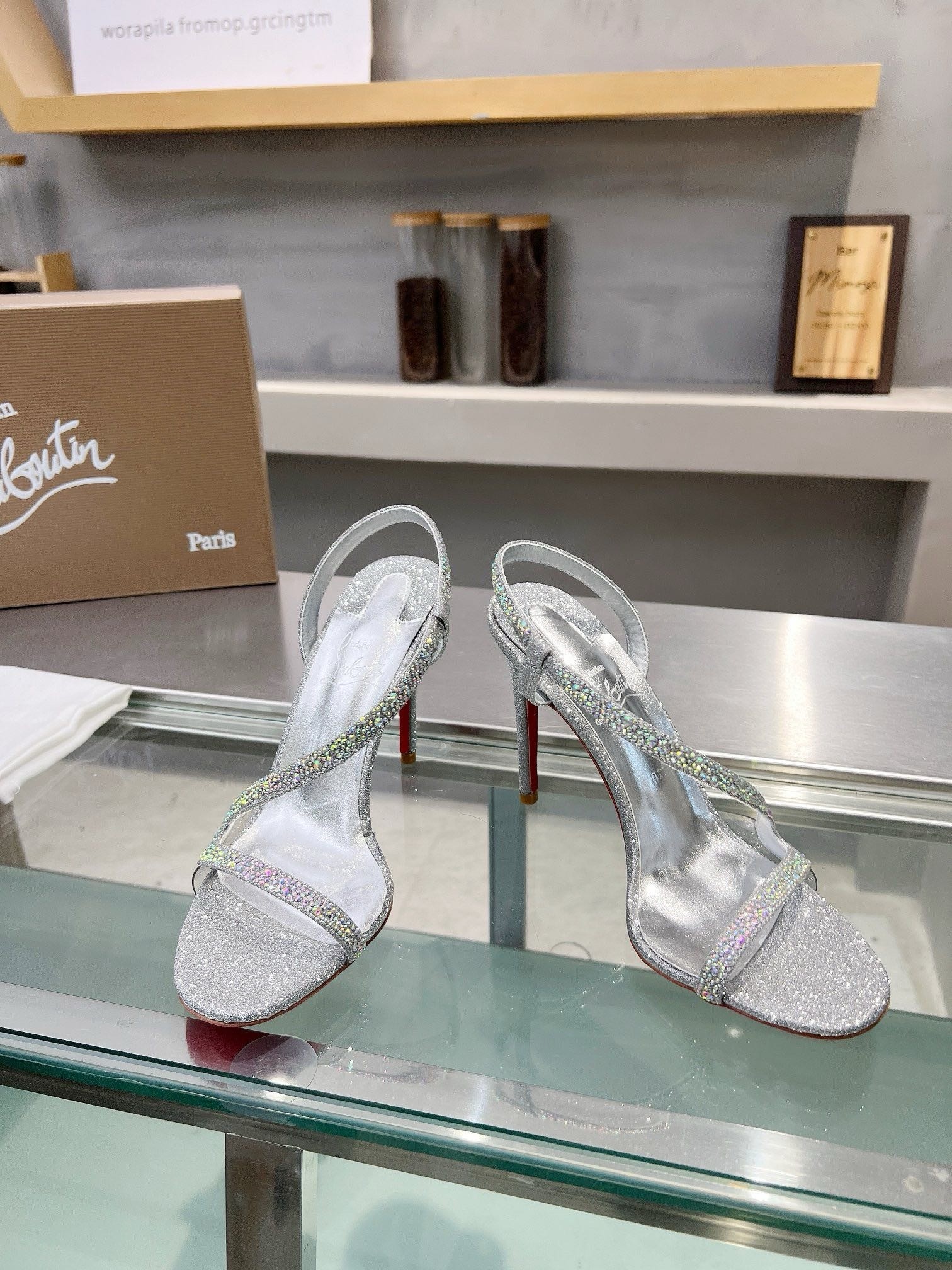Christian Louboutin 10.5 cm Siver Heels - Image 5