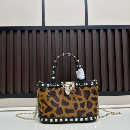 Valentino Garavani Rockstud Bag - Image 2