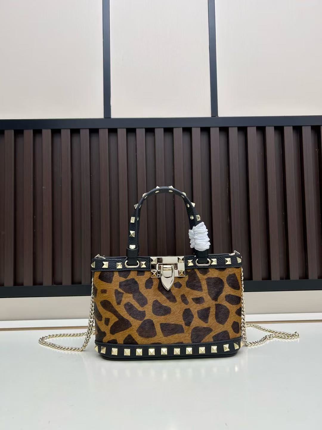 Valentino Garavani Rockstud Bag - Image 2
