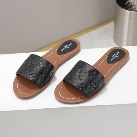 LV's New Summer Slippers - Image 2