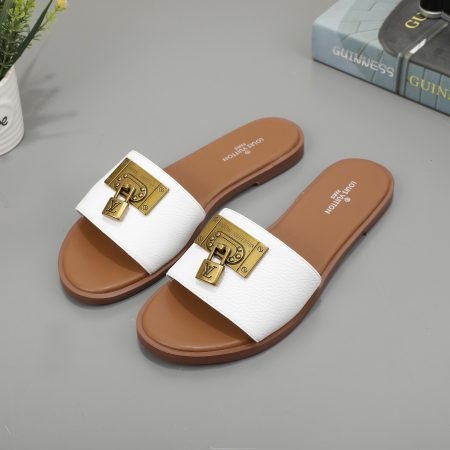 LV's New Summer Slippers - Image 4