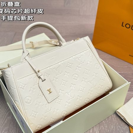 LV  Bag - Image 4