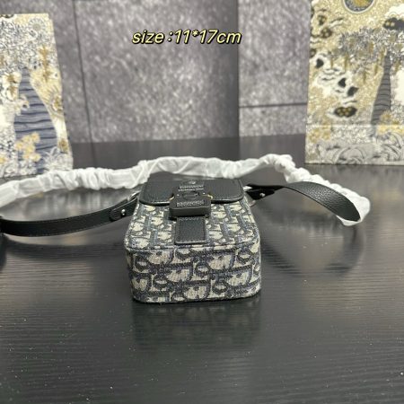 Dior Oblique GrainedCalfskin Vertical Saddle Bag - Image 6
